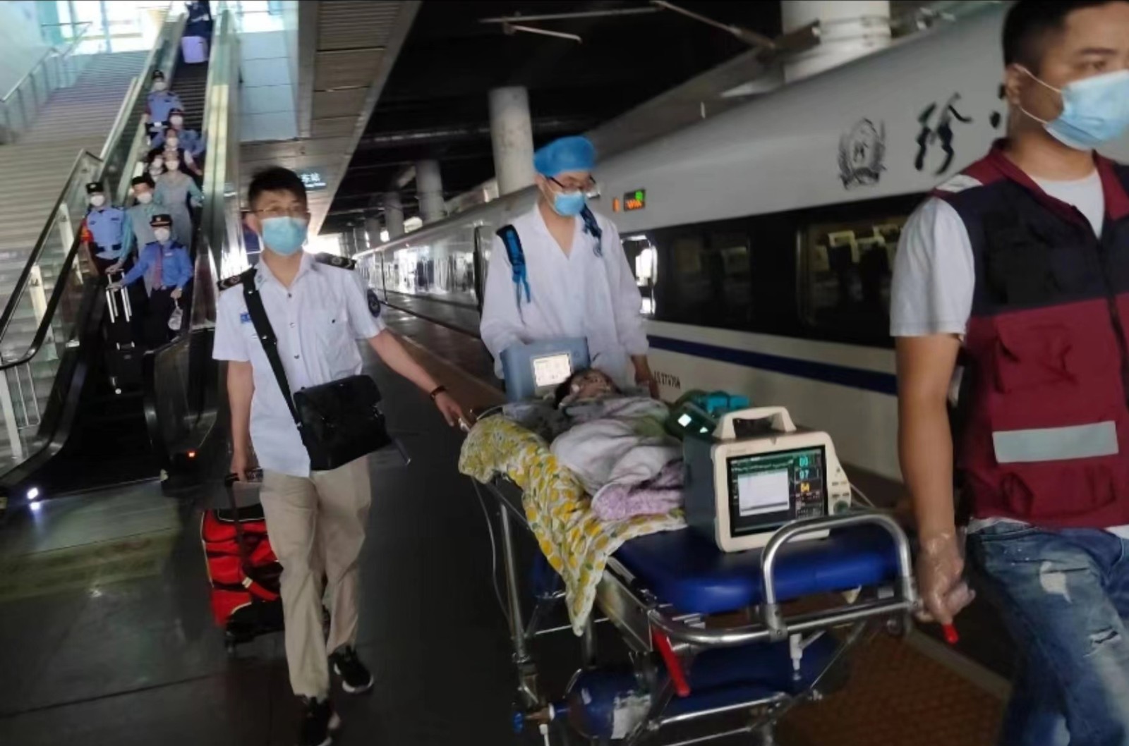 扶绥县高铁转运公司